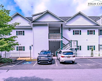 240 Village Drive Unit 405, Blowing Rock