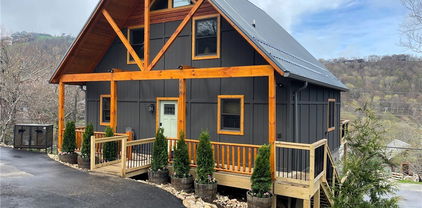 609 Beech Mountain Parkway, Beech Mountain