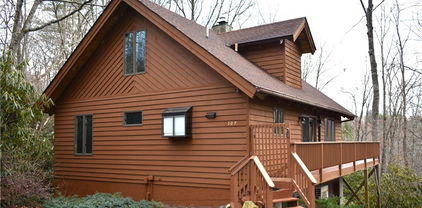 107 Goldfinch Road, Newland
