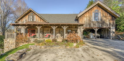 164 Avery County High School Road, Newland