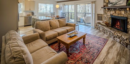 811 Pine Ridge Road, Beech Mountain