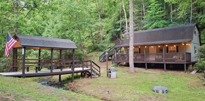 945 Lyons Road, Roaring Gap