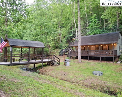 945 Lyons Road, Roaring Gap
