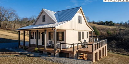 1518 Moxley Ridge Road, Sparta