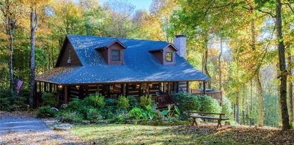 586 Welcome Way, Boone