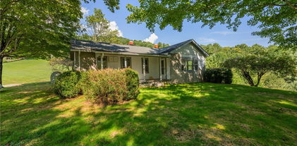 362 Rush Branch Road, Sugar Grove