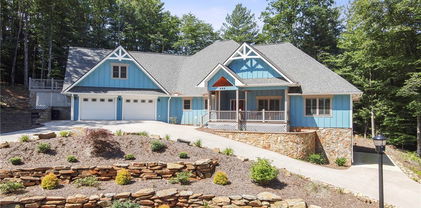 225 Henry's Glen Drive, Morganton