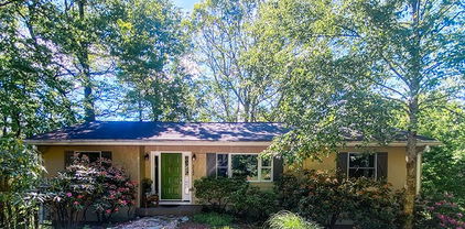 212 White Pines Road, Blowing Rock