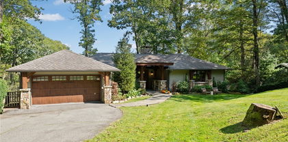 299 Edgewood Path, Blowing Rock