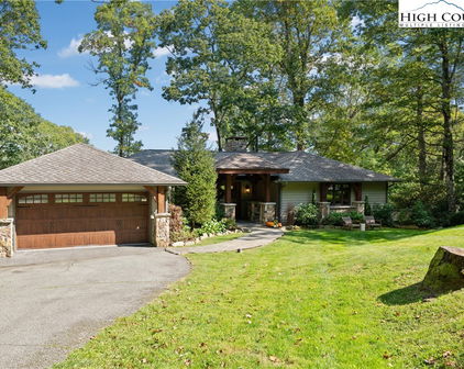 299 Edgewood Path, Blowing Rock