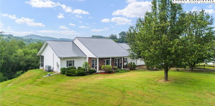 175 Olive Ridge Drive, Crumpler