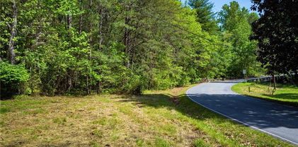 1329 SW Overlook Drive, Lenoir