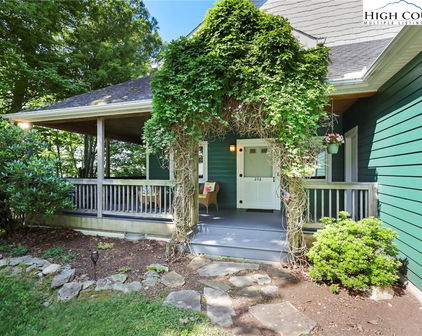 238 Summit Park Circle, Boone