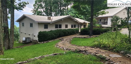 187 Lucerne Strasse Road, Spruce Pine