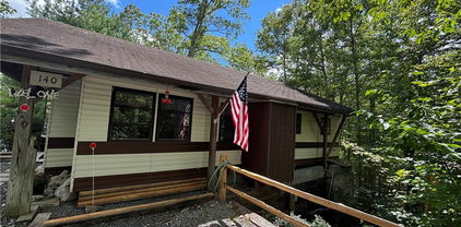 140 Ash Loop, Newland