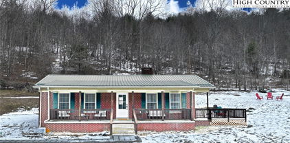 2725 NC HWY 194 S, Sugar Grove