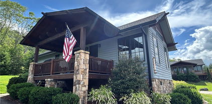 51 Valley View, Banner Elk
