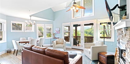 332 Indian Paintbrush Drive Unit R731, Banner Elk