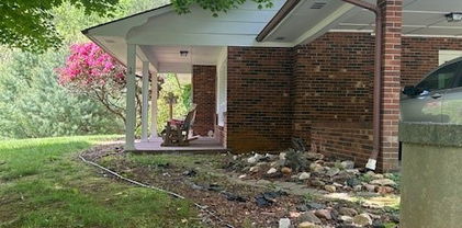 950 Campbell Road, Warrensville