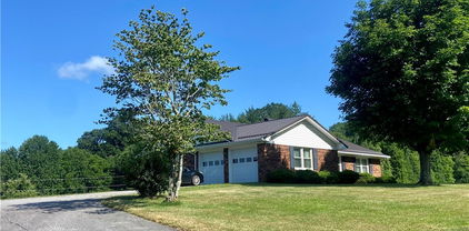 203 Mountain Valley Drive, West Jefferson