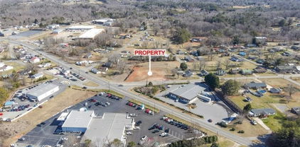 307 Salem Road, Morganton