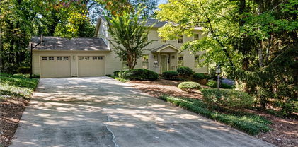 205 N Quail Circle, Wilkesboro