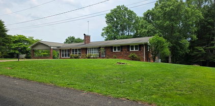 295 Pinedale Road, North Wilkesboro