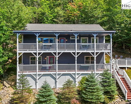 114 W Blueberry Lane, Beech Mountain