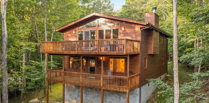 202 Upper Grouse Ridge Road, Beech Mountain