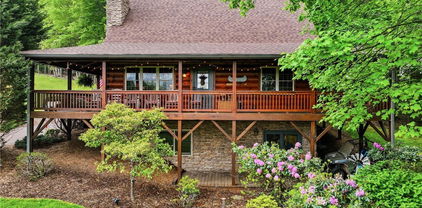 201 Cherokee Circle, Jefferson