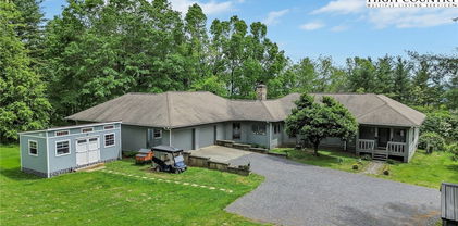 931,935,939 Don Bare Road, Jefferson