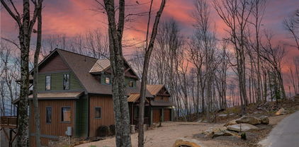 27 Timber Rock Trail, Banner Elk