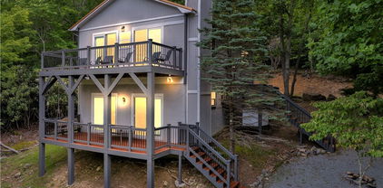 190 Rhododendron Drive, Beech Mountain