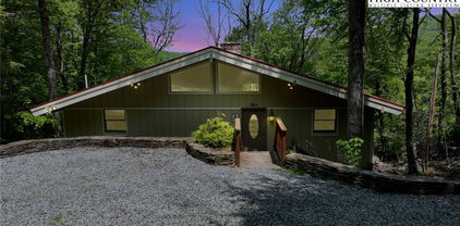 216 Lake Rd + 2 lots, Beech Mountain