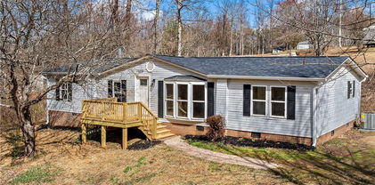 1229 Lightning Cross Road, Boonville