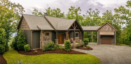 108 Nightshade Road, Boone