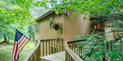 111A Charter Hills Road, Beech Mountain