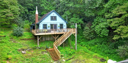 9440 Blackberry Road, Lenoir