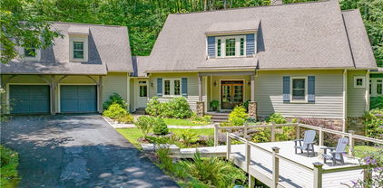 468 Twin Rivers Drive, Boone