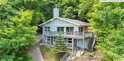 122 Saint Andrews Road, Beech Mountain