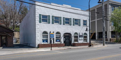 890 W King Street, Boone
