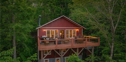 103 Staghorn Hollow Road, Beech Mountain
