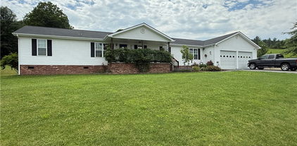 221 Old Cranberry Street, Newland