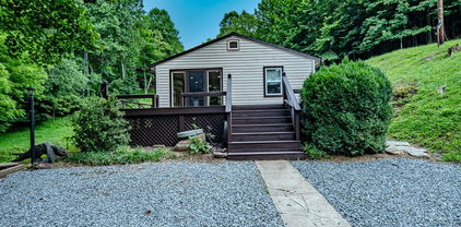 7 Legra Road, Grassy Creek