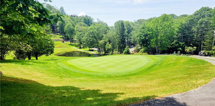 408 Saint Andrews Road, Beech Mountain