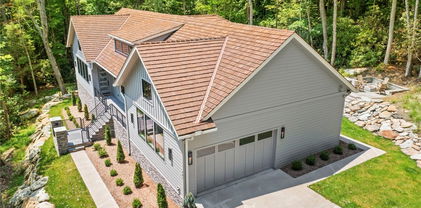 781 Evergreen, Boone
