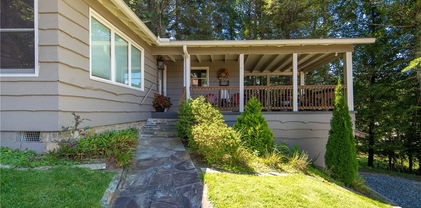 145 Maple Road, Blowing Rock