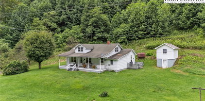 809 Roaring Fork Road, Creston