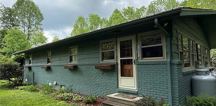 194 Abbey Road, Boone