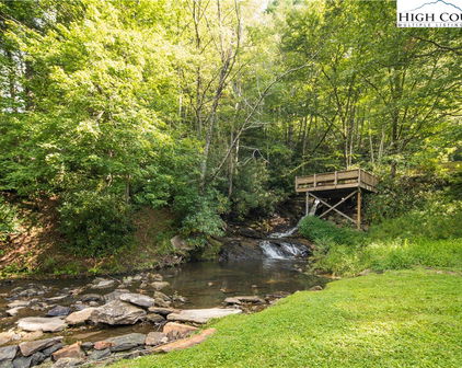165 Clary Court Unit 2, Blowing Rock
